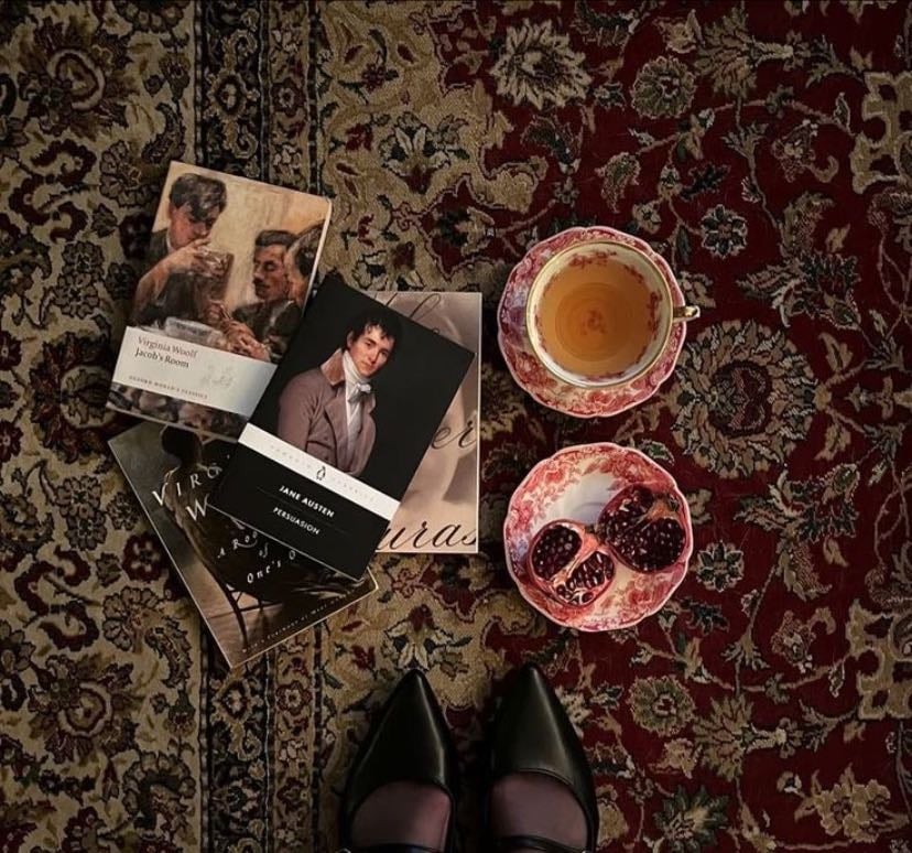 My bookshelf 📚 - Books hypelist by 𝓘𝓿𝔂