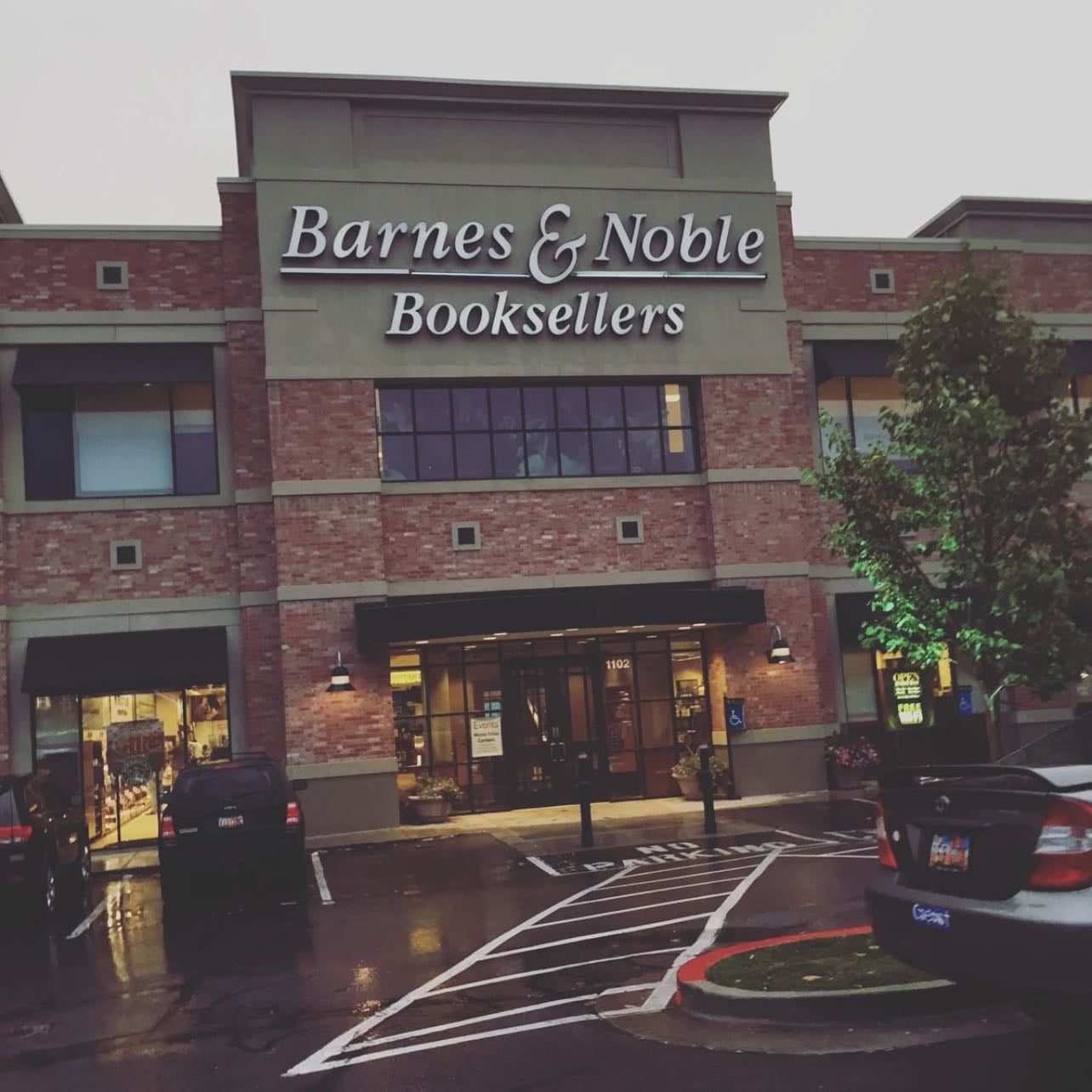 barnes and noble