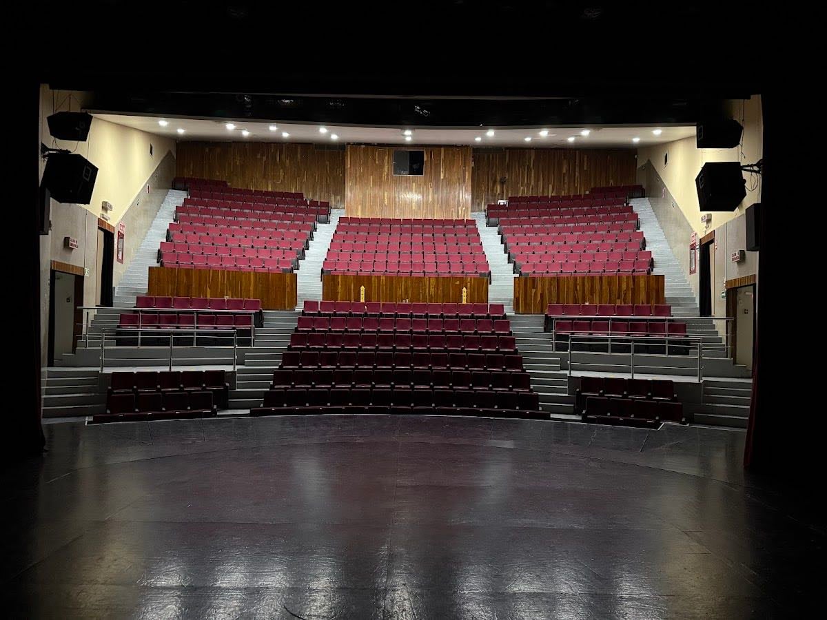 Teatro "Ignacio García Téllez"
