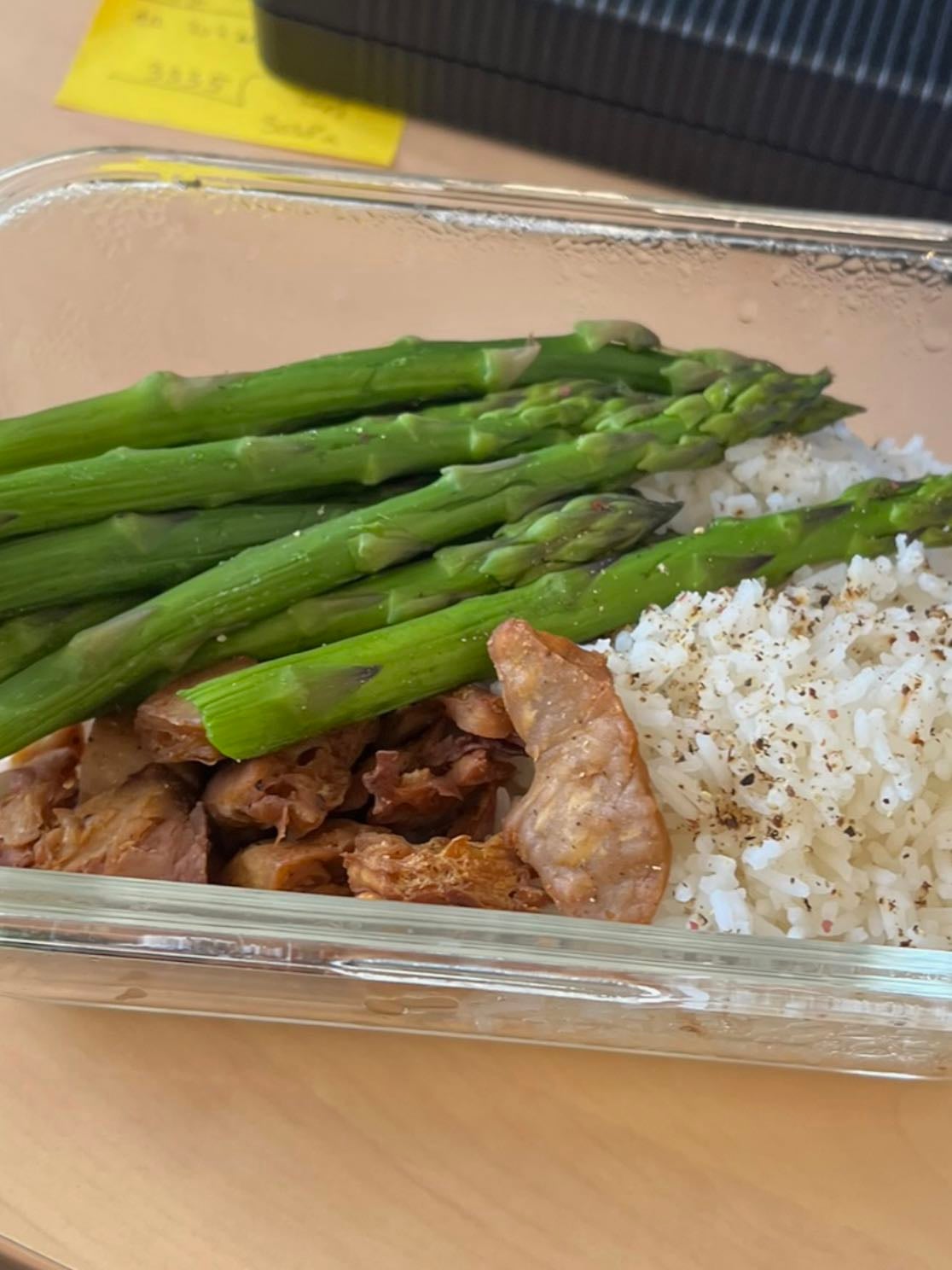 saumon/végé, asperge, riz