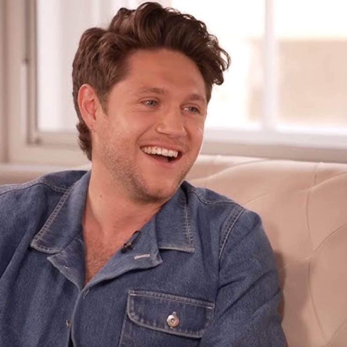 Niall ❤️ - I'd rather be a kid and play with paper planes, than be a man and play with a woman's heart.