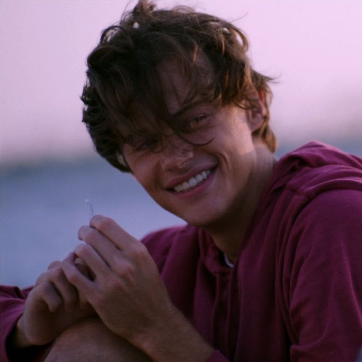 Conrad - oldest sibling trauma, always thinks of others first, had to be the responsible one, the protecter, mature from young age, anxiety