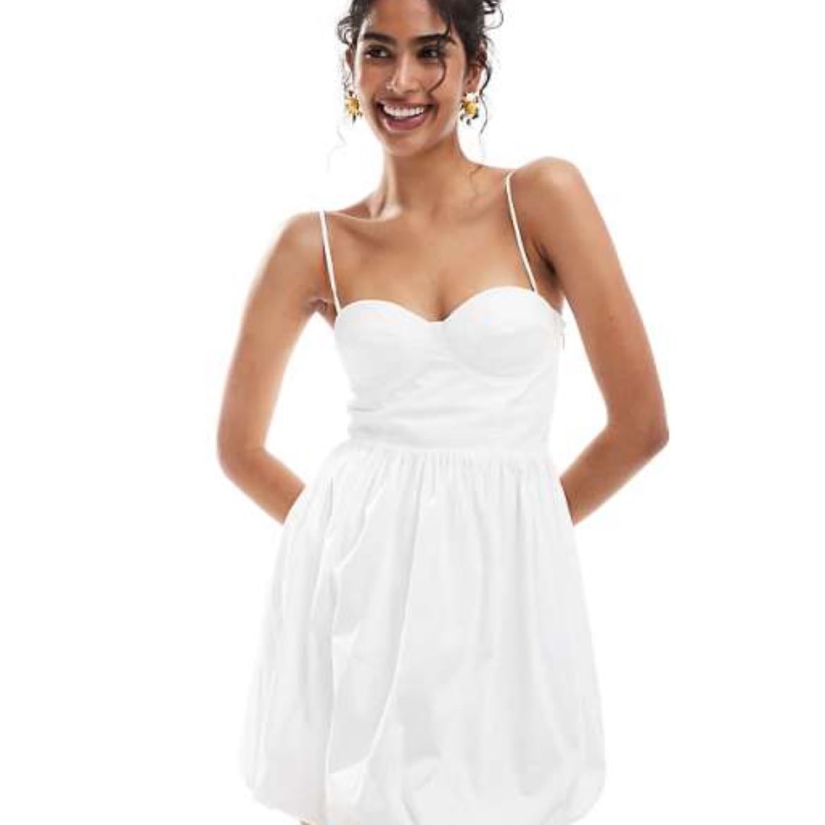 vestido corto blanco