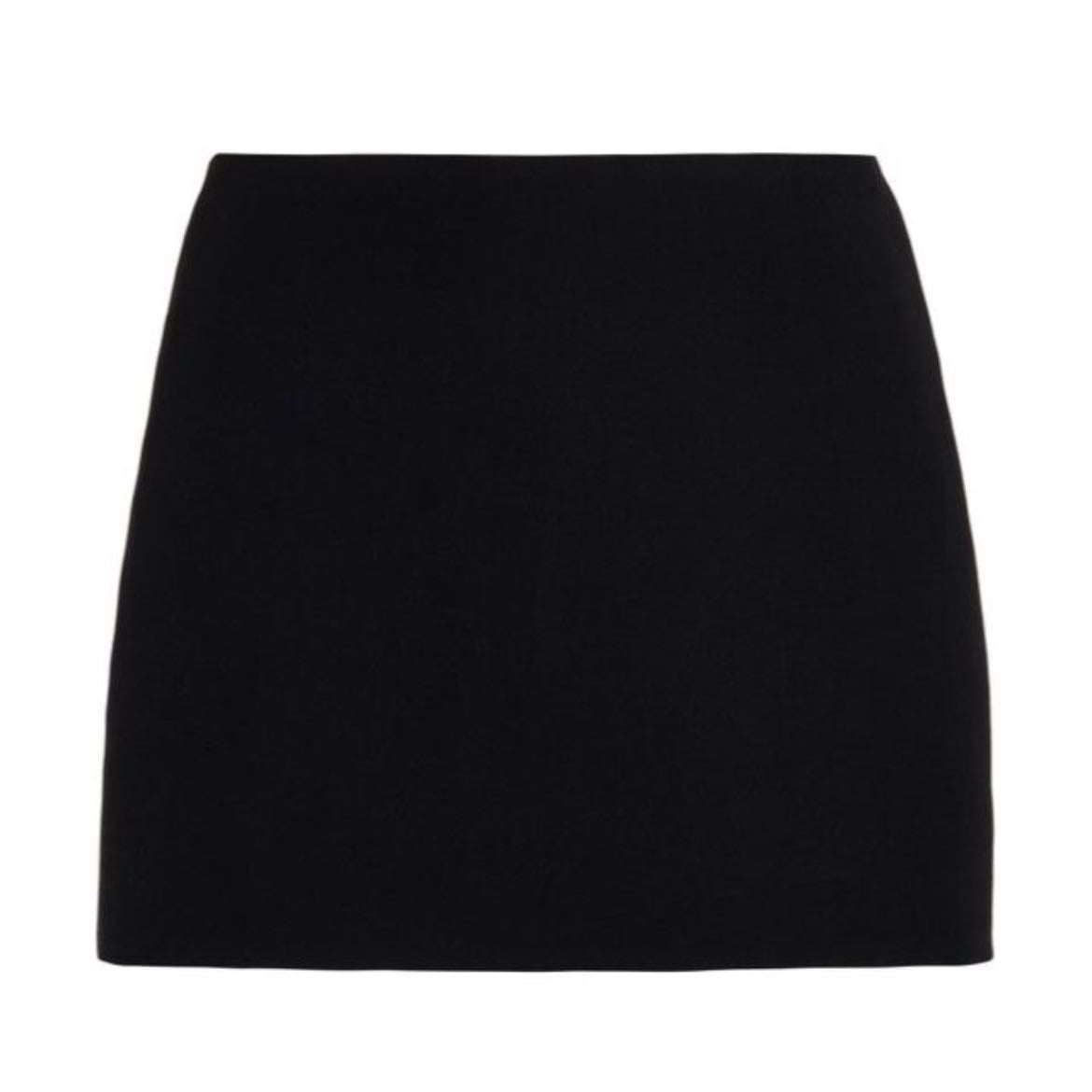 pollera negra corta