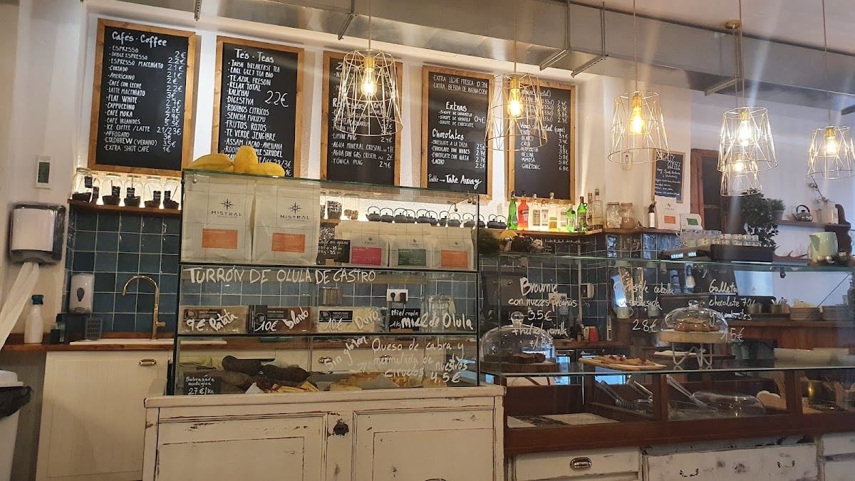OLULA CAFÉ