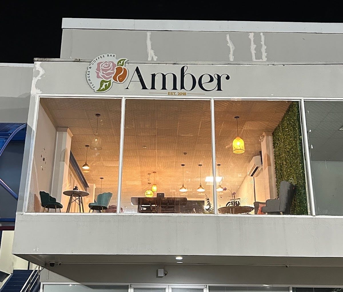 AMBER Flowers & Coffee Bar