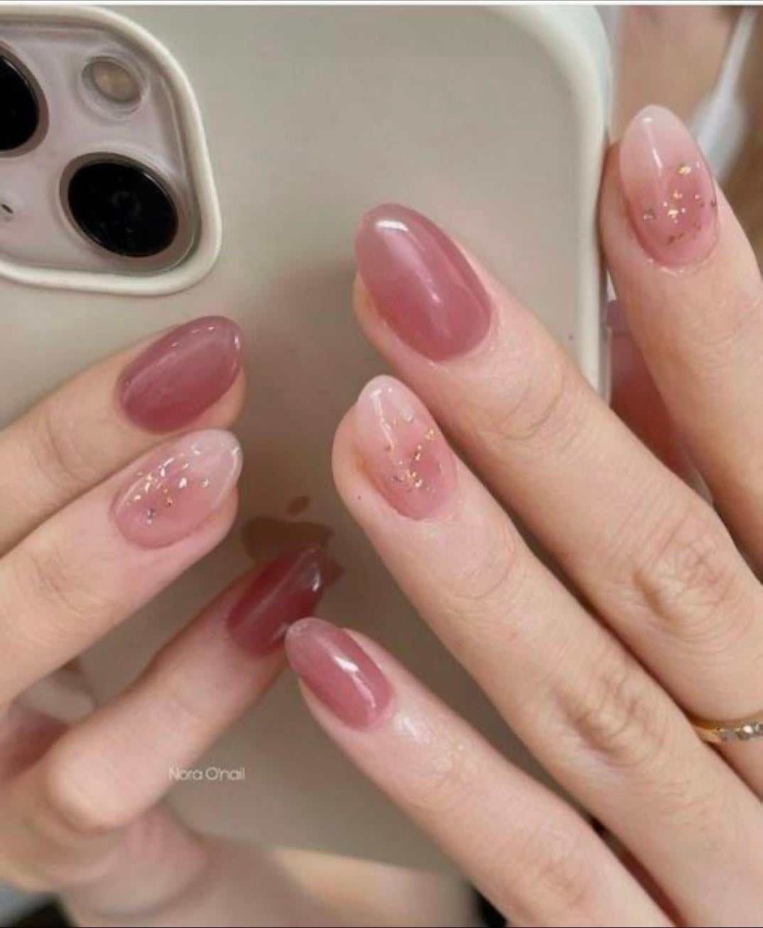 nails