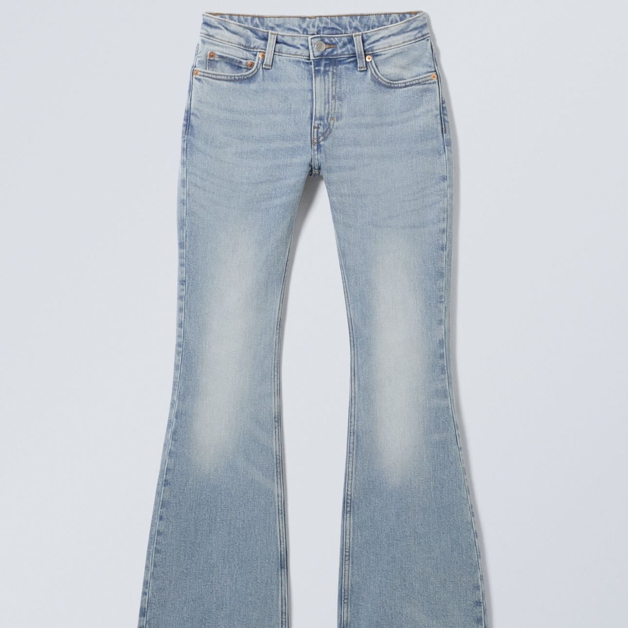 weekday low rise slim flared leg jeans - stone blue