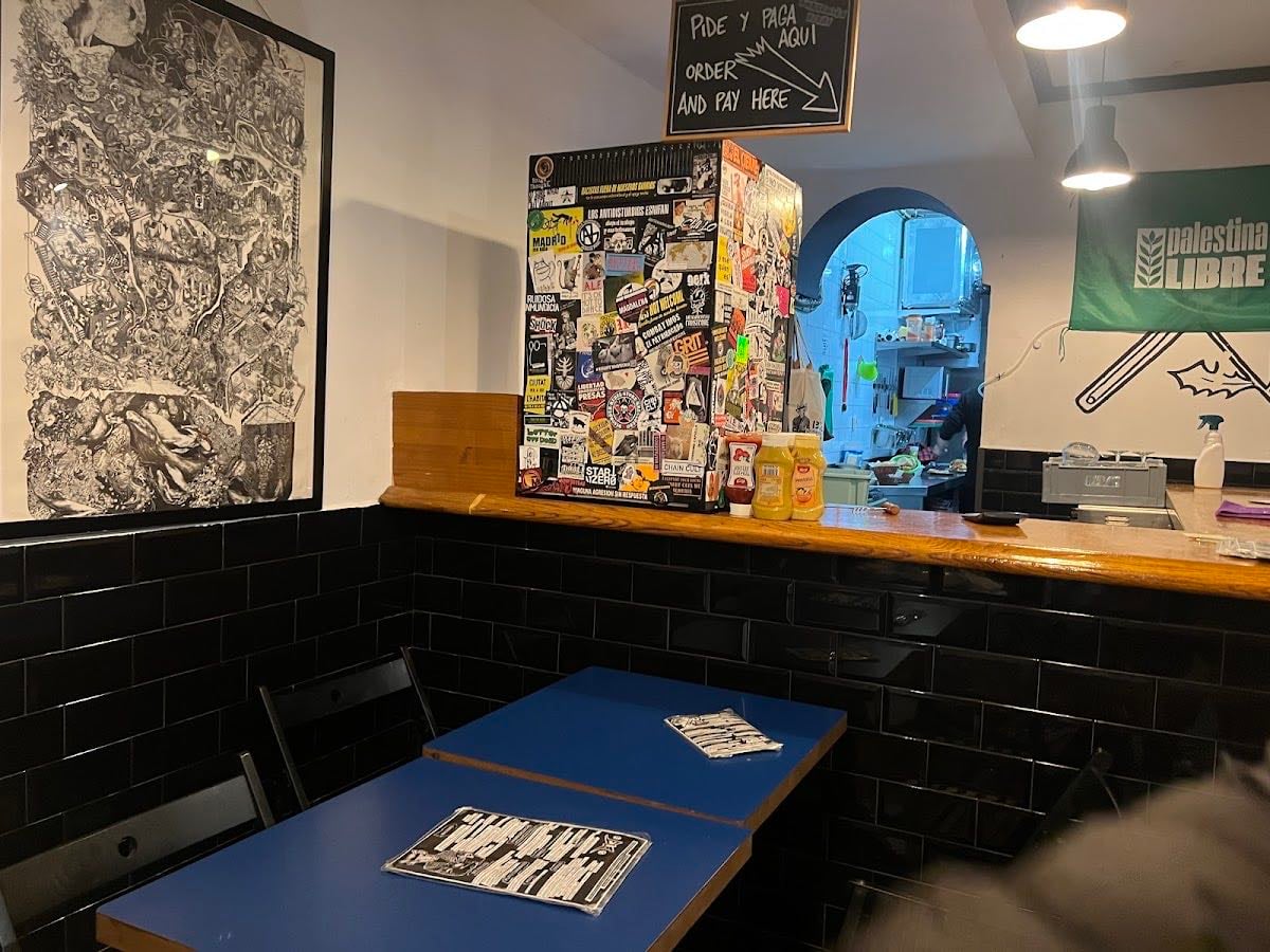 B13 bar
