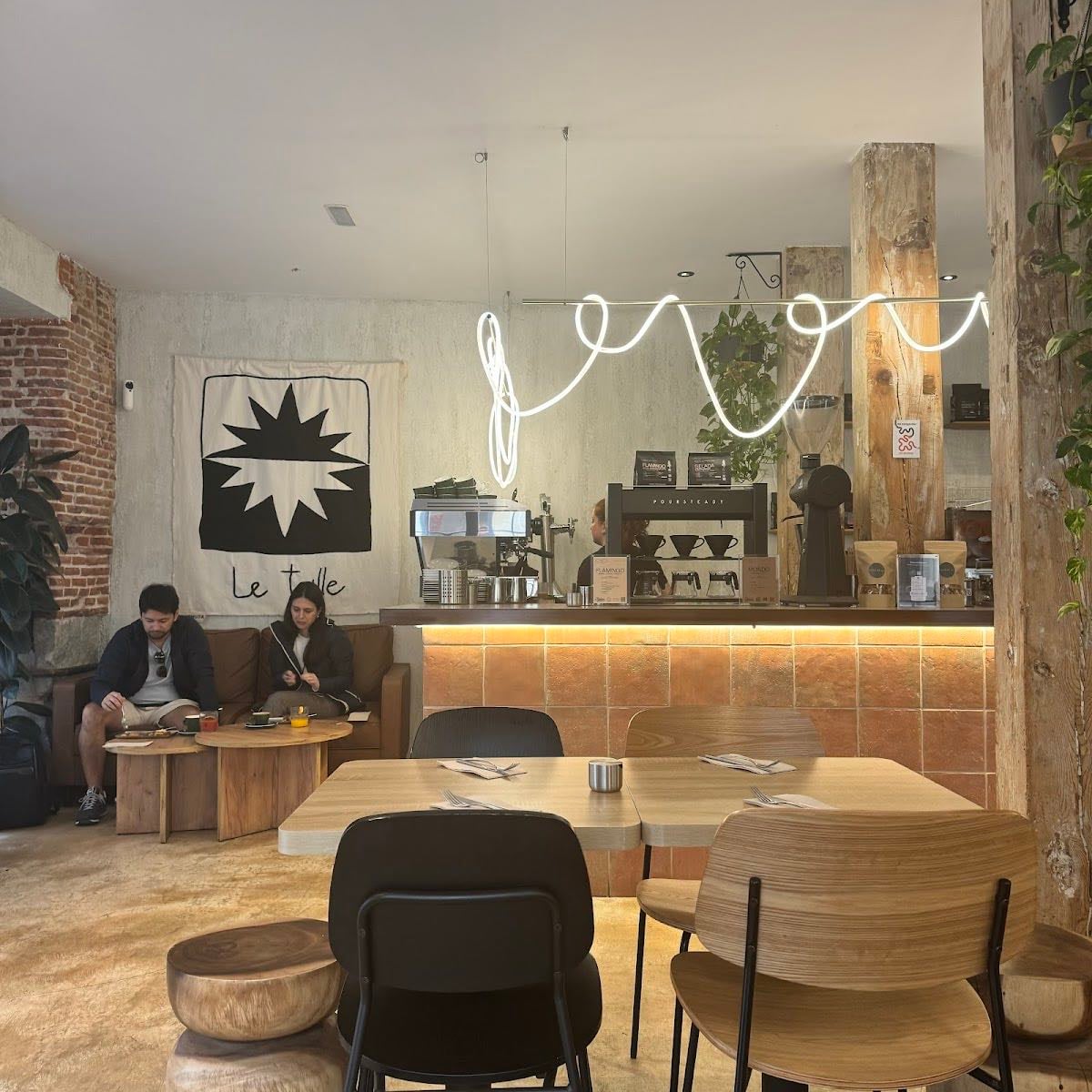 Pascal Cafe