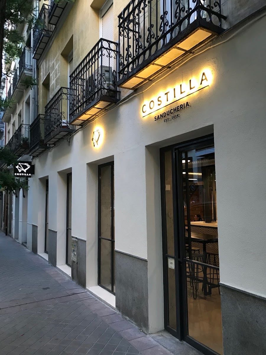Los Costilla - Burgers & Ribs