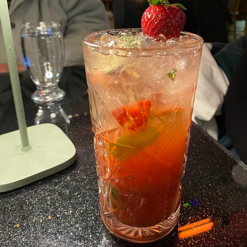 Strawberry mojito - π