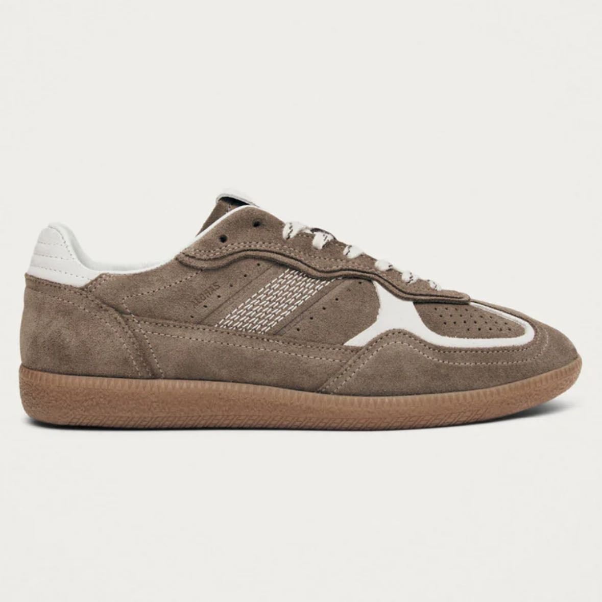 Aloha's Taupe π - 155β¬ or maybe dark brown adidas?