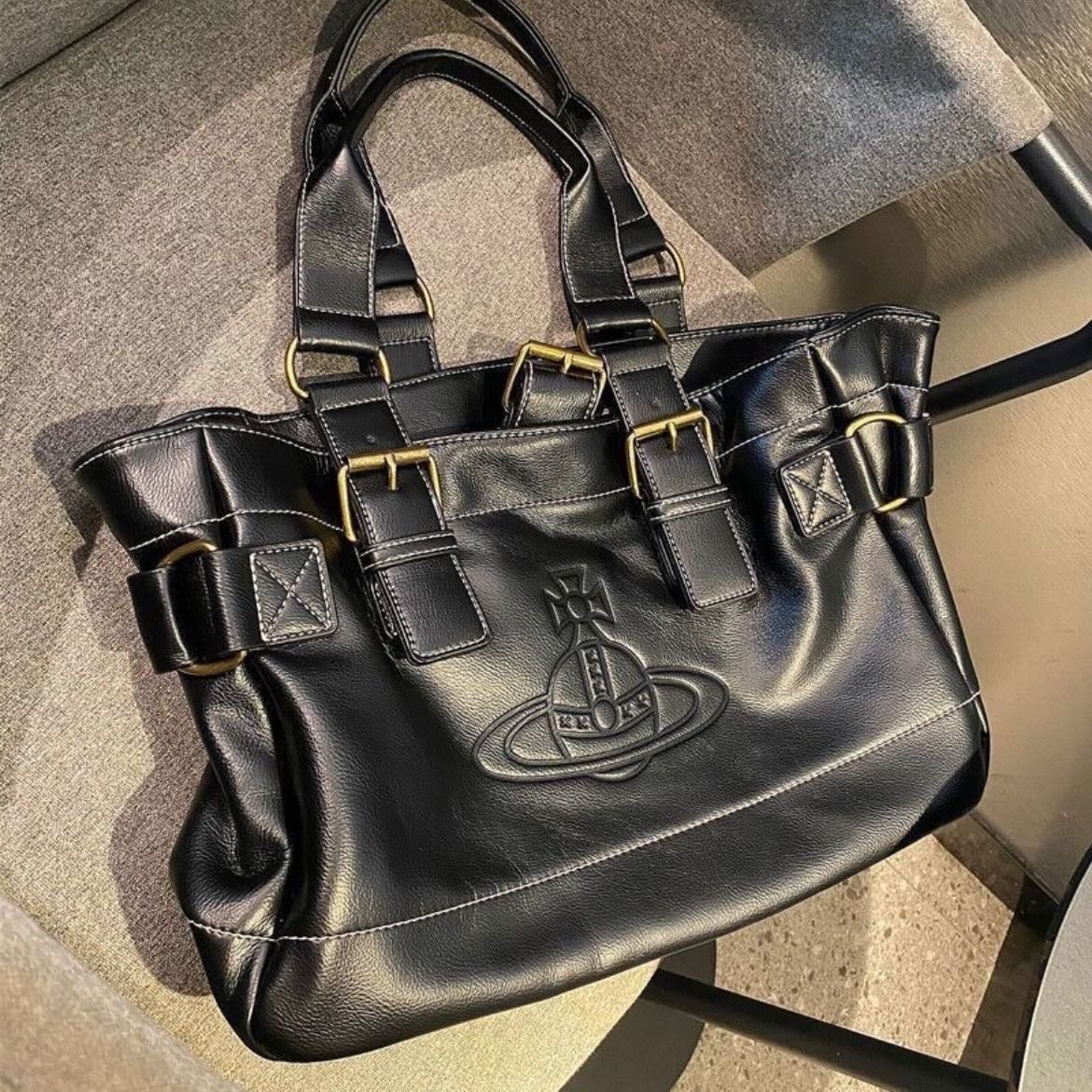 vivieene westwood bag