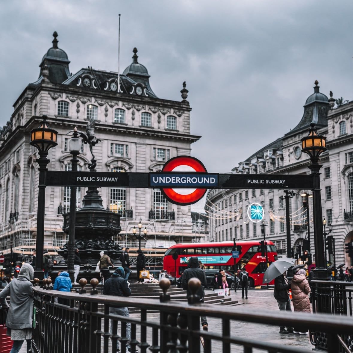 Piccadilly Circus - Avenue