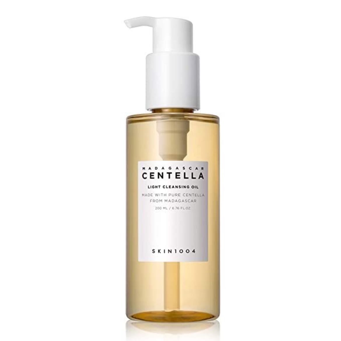 Cleansing oil SKIN1004 - Está hecho a base de centella y realmente quita TODAS las impurezas, solo hay que tener cuidado porque al ser un aceite puede provocar brotes de acné si no se limpia bien