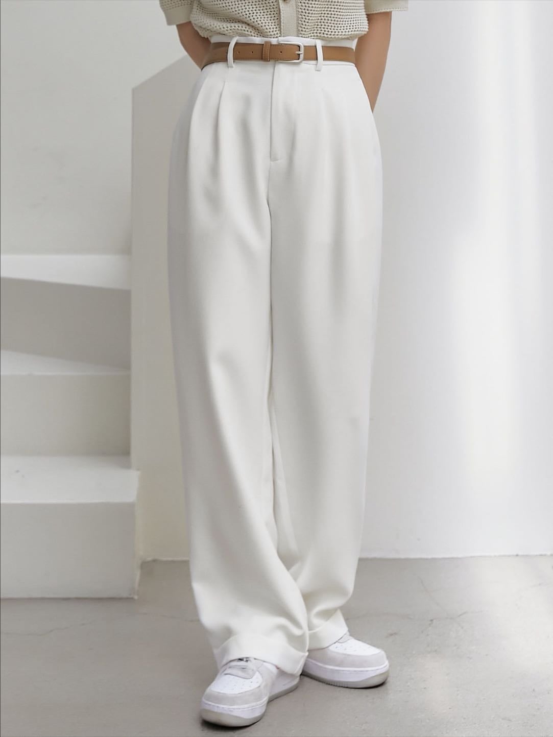 white tailoring pants