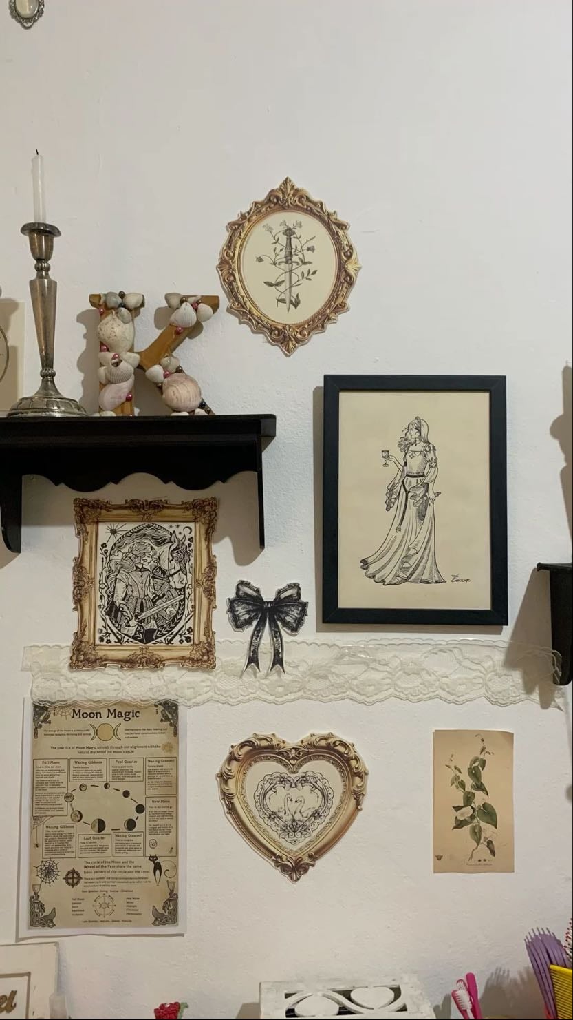 little decoration shelves