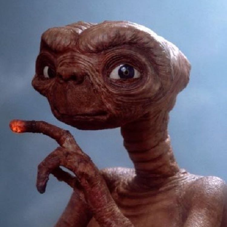 e.t. - Steven Spielberg · 1982