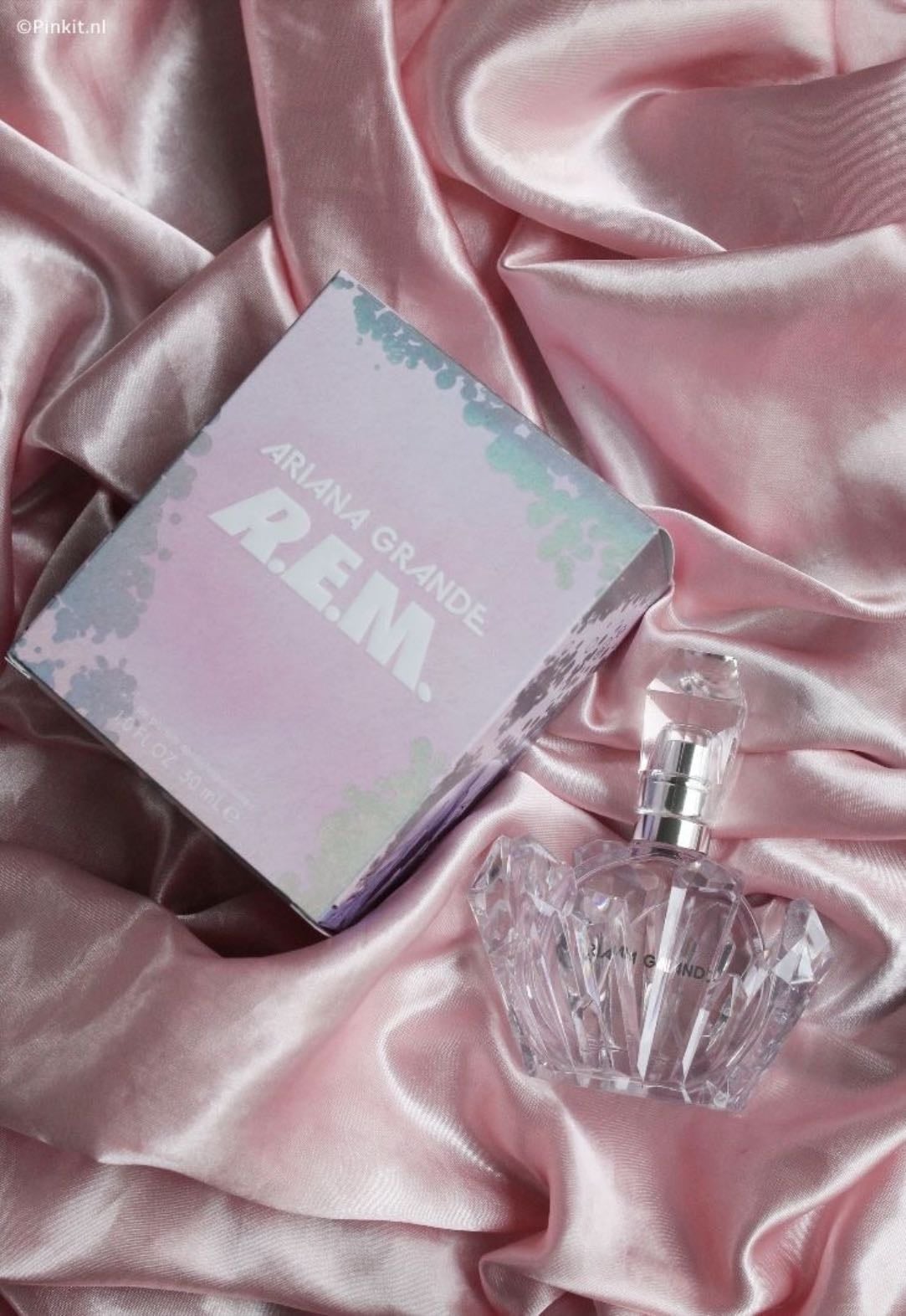 R.E.M - Perfume Ariana Grande