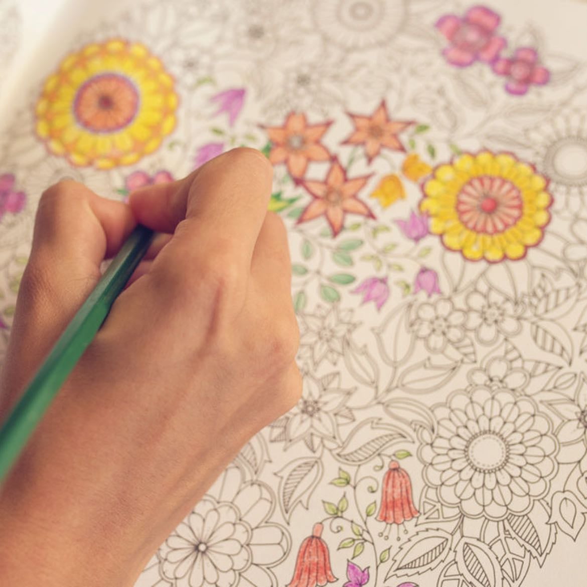 Dibujar/pintar - puede ser al aire libre, en tu cuarto, donde quieras