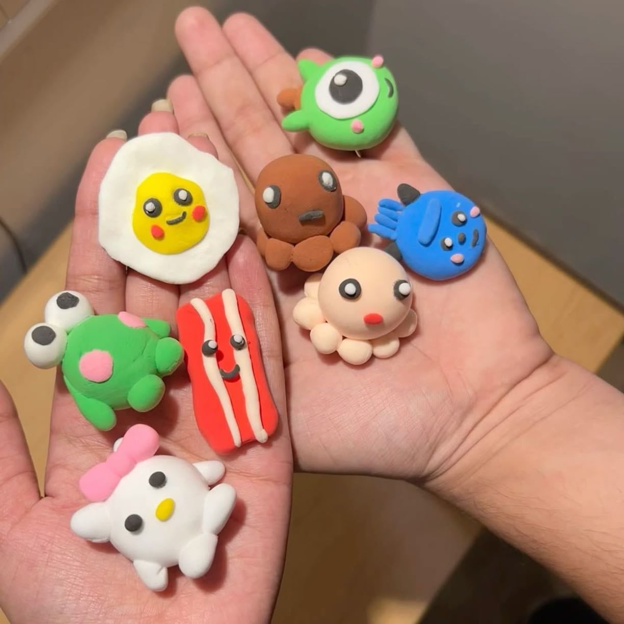 Hacer figuras con plastilina