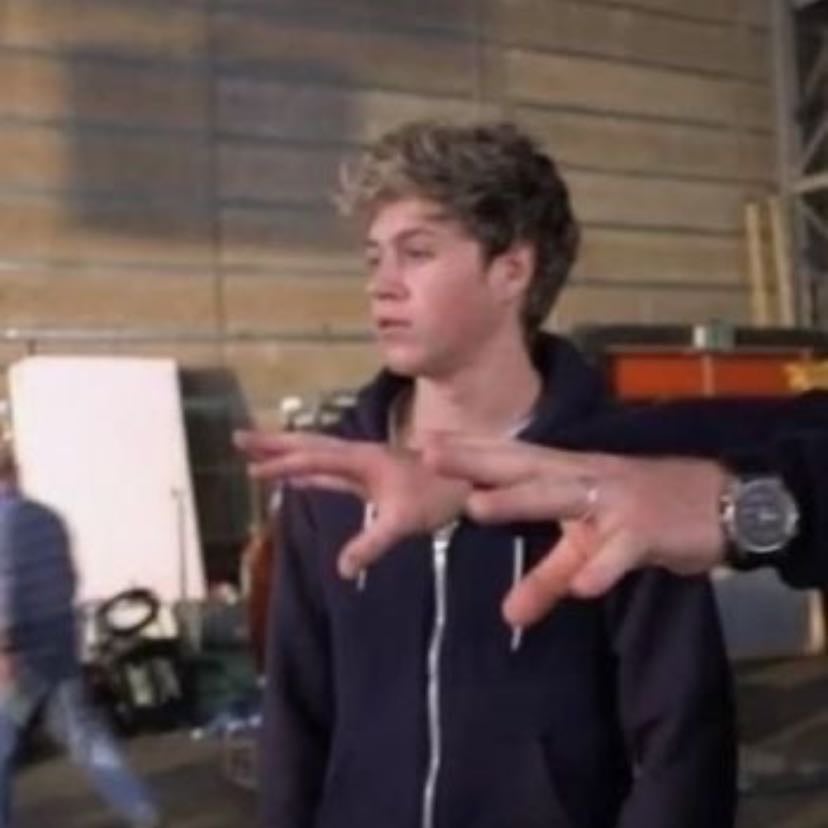Niall James Horan - ๐๐๐๐๐๐๐๐๐