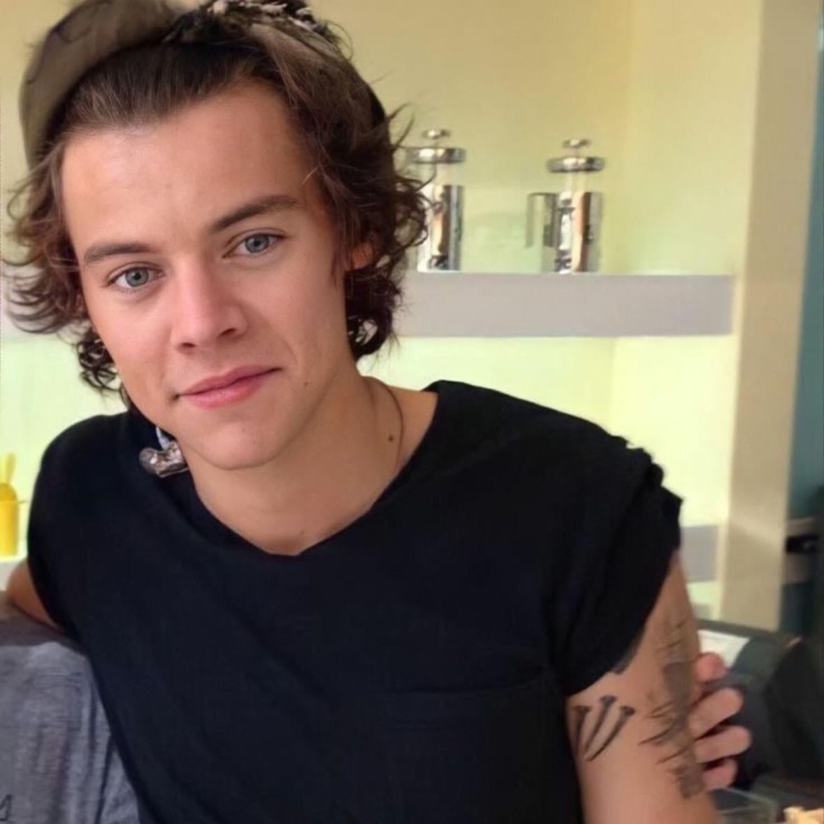 harry styles. - I relate to his music in so many ways ðŸ˜