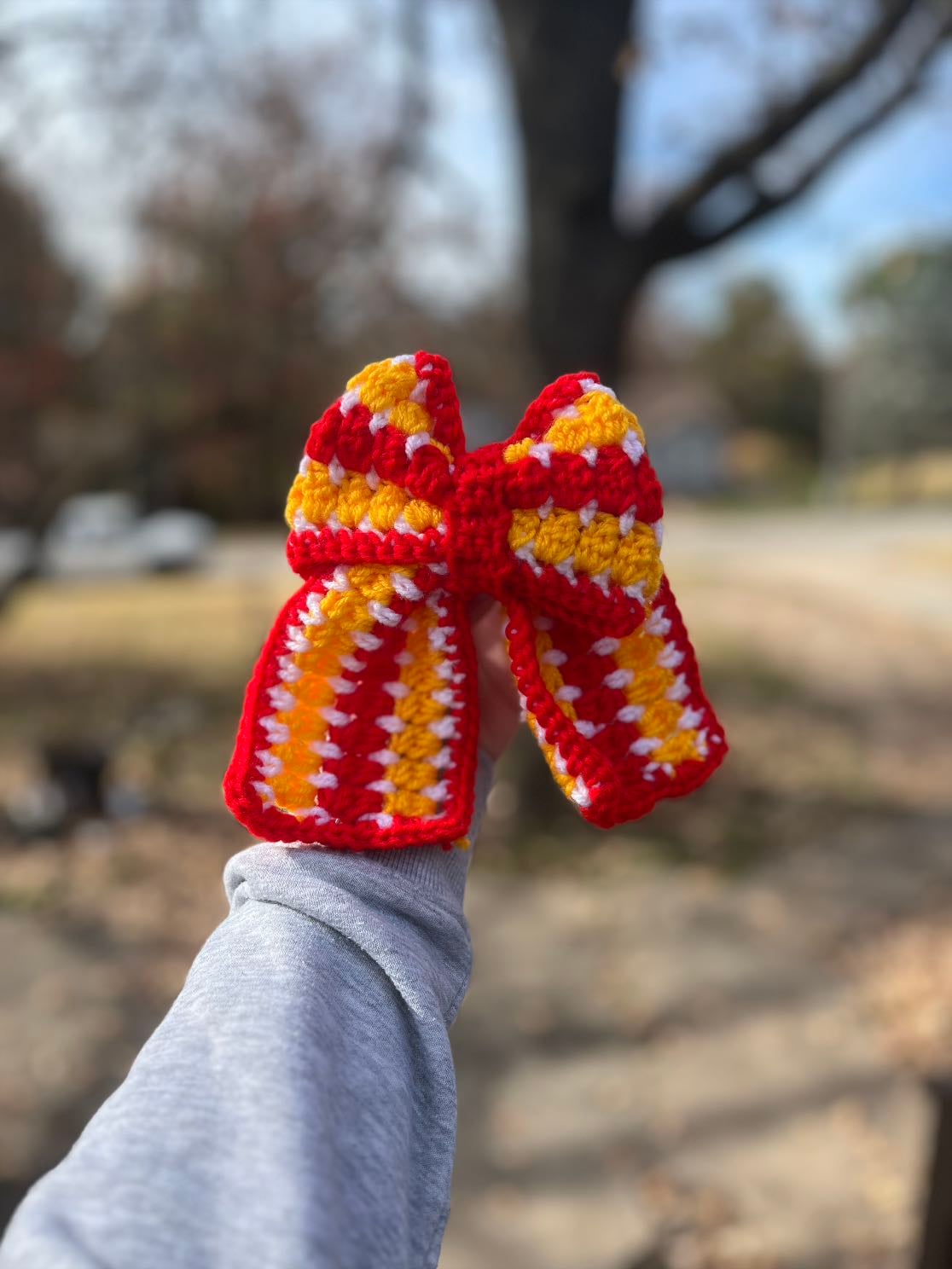 Crochet bow