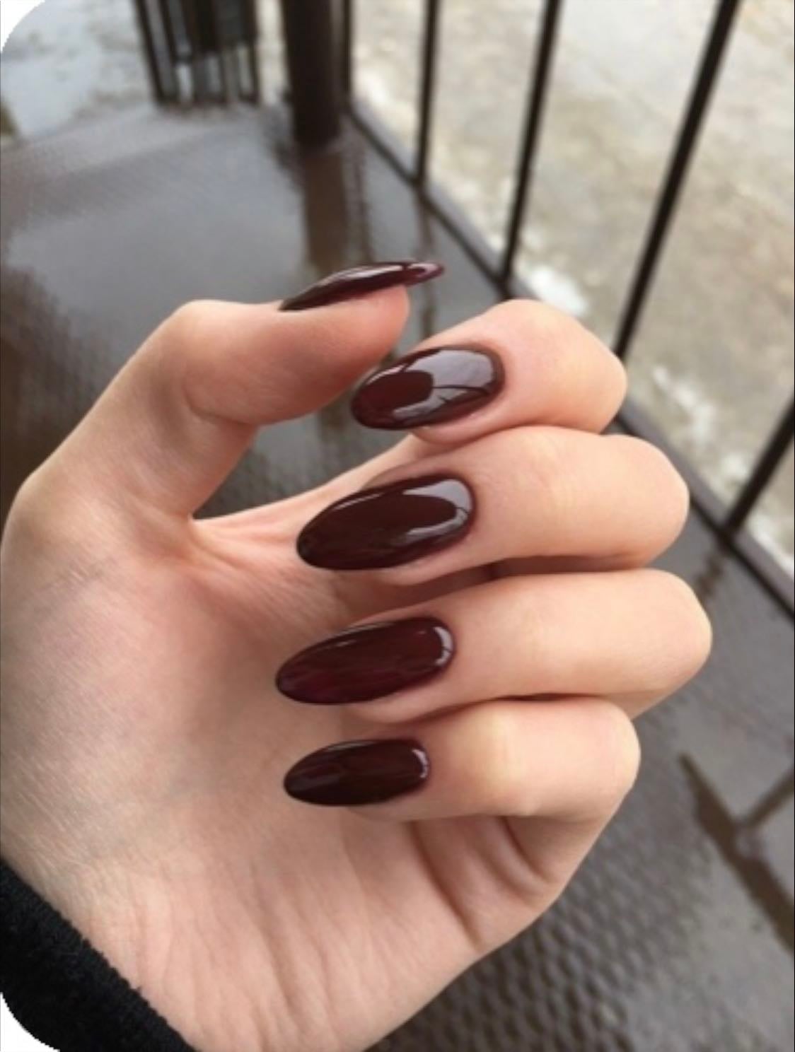 Uñas cafés