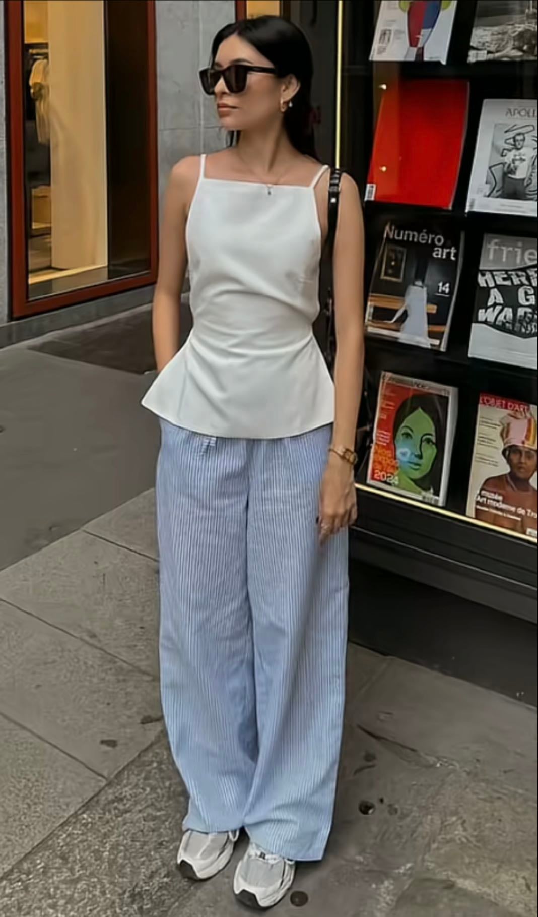 Top, pantalón y tenis