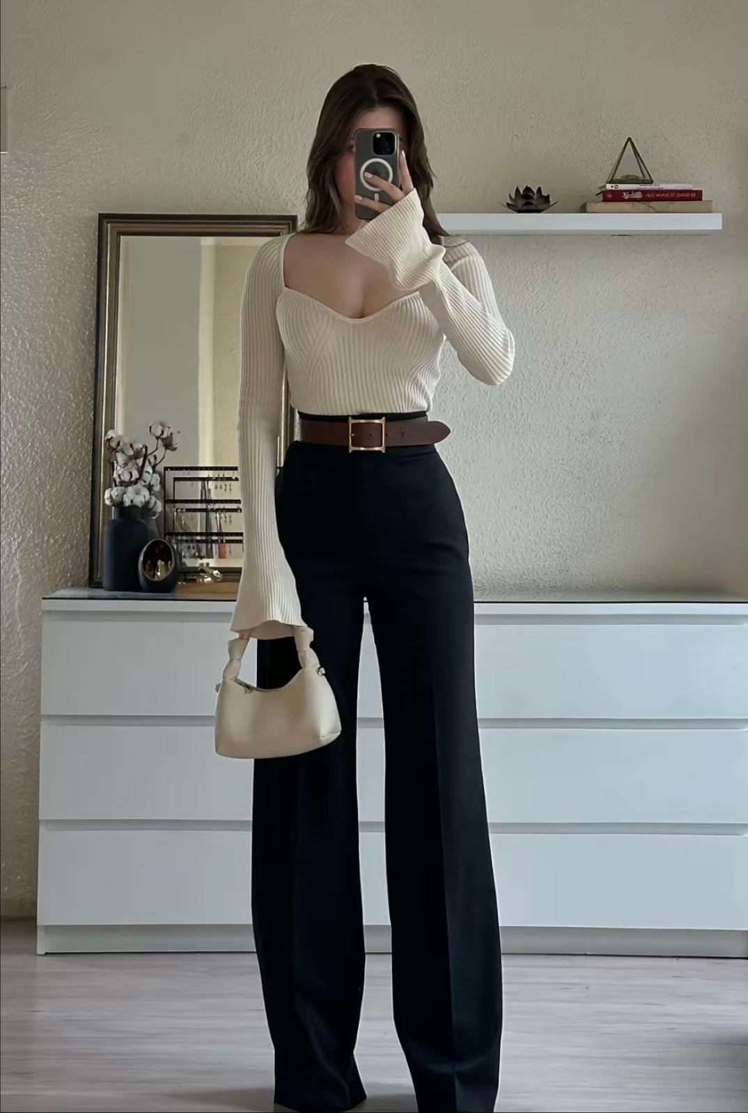 Top manga larga, pantalón de vestir