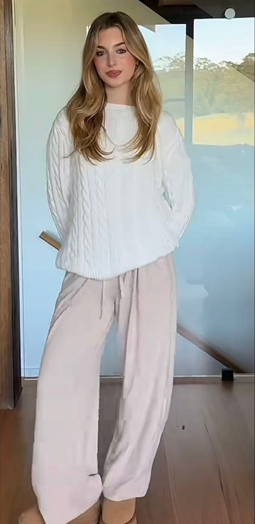 Suéter tejido y pantalón