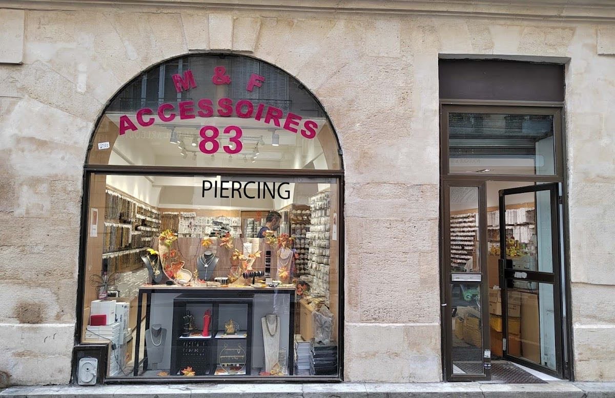 M&F Accessoires 83 - BIJOUX