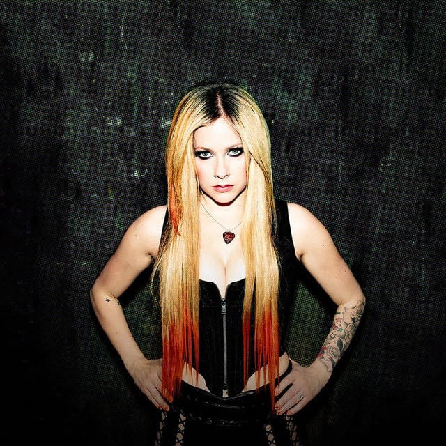 Avril Lavigne - Artist