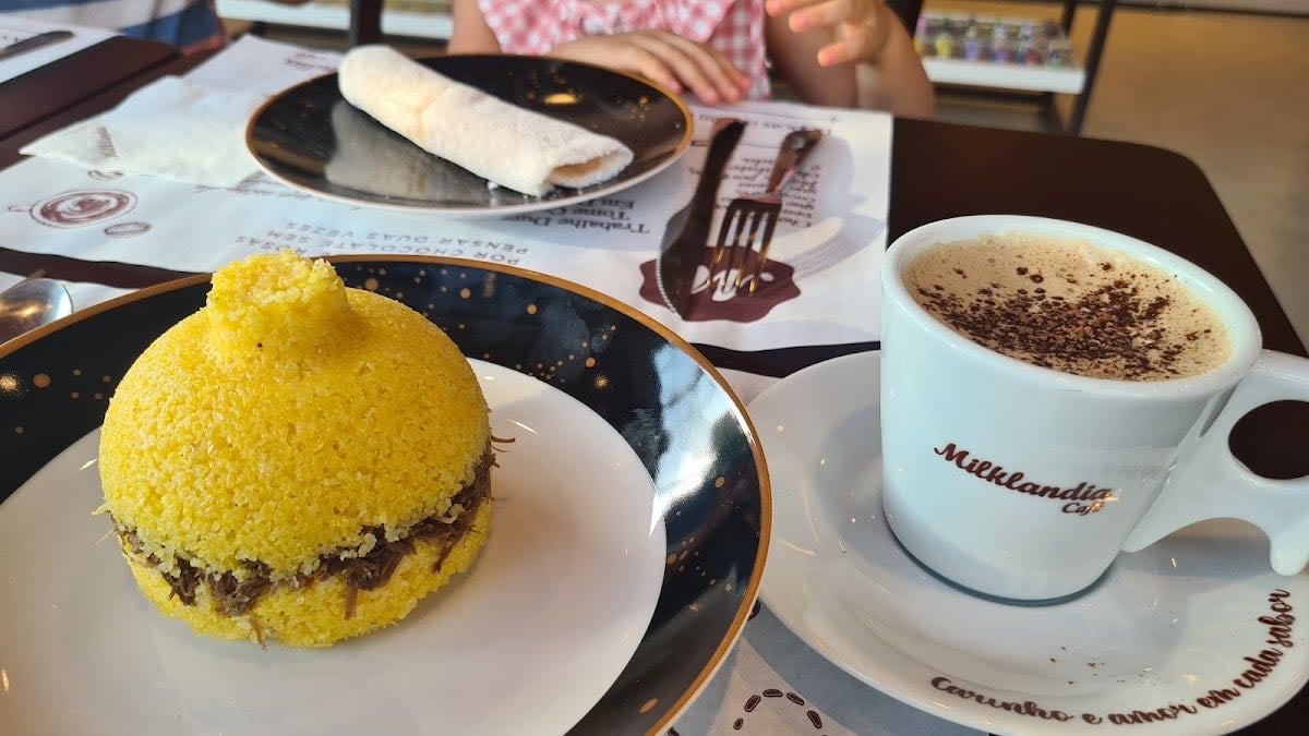 Milklandia Café