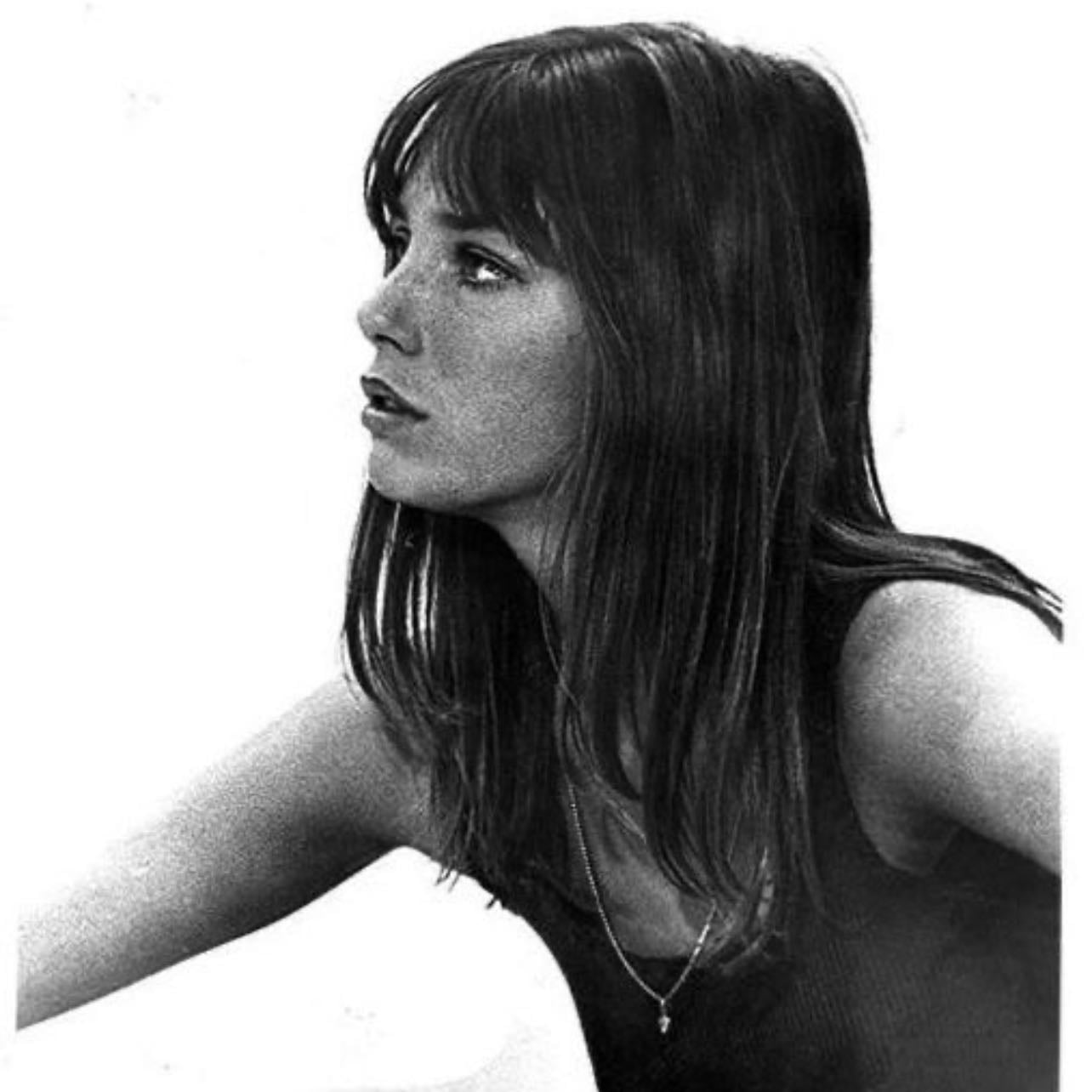 Jane Birkin - A symbol of effortless fashion and natural beauty.