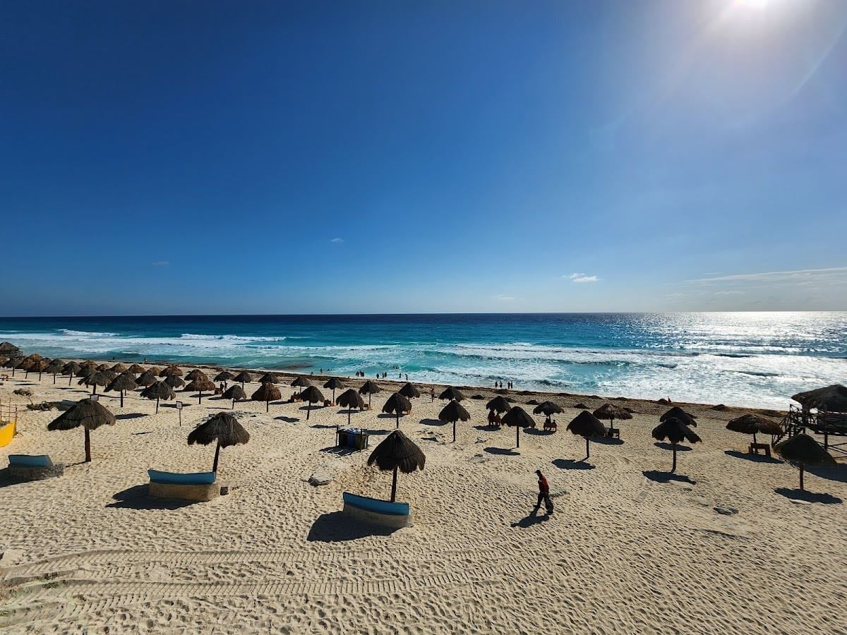 Playa Delfines - El mirador
