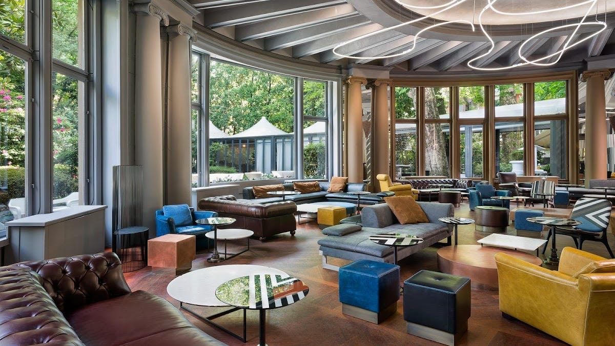 Diana Garden Bar & Restaurant