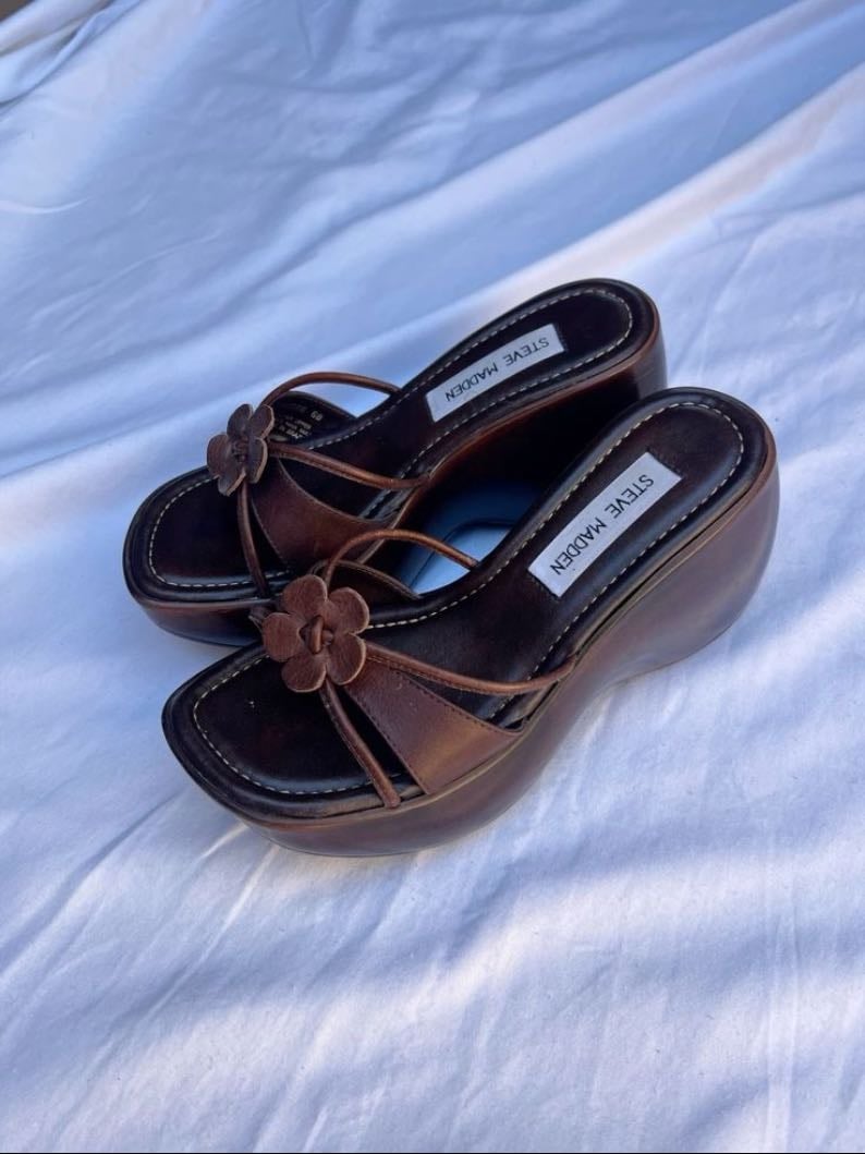 Vintage Steven madden platform