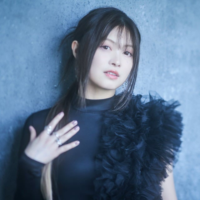 Konomi Suzuki - Artist