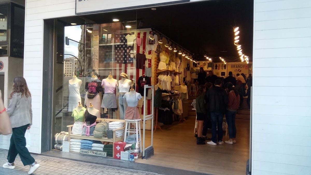 Brandy Melville - Eixample