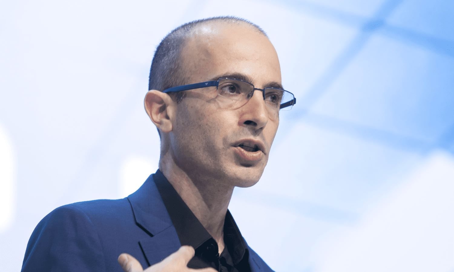Yuval Noah Harari: «La IA permite una vigilancia total que acaba con cualquier libertad» | Ethic - Ethic