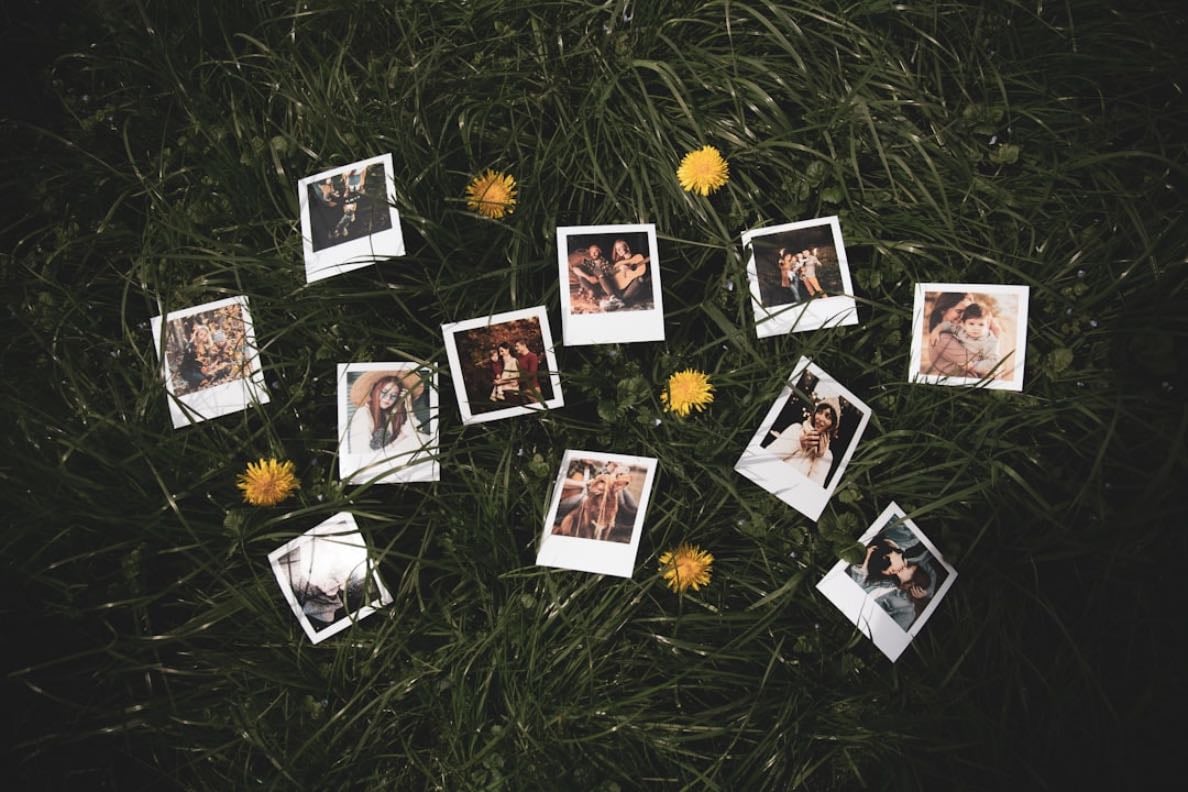 Carta, fotos, algo juntos - todo lo que a ti se te ocurra amor, mientras sea desde el corazón seré feliz, solo por favor si son fotos q los dos salgamos bonitos jajajaja