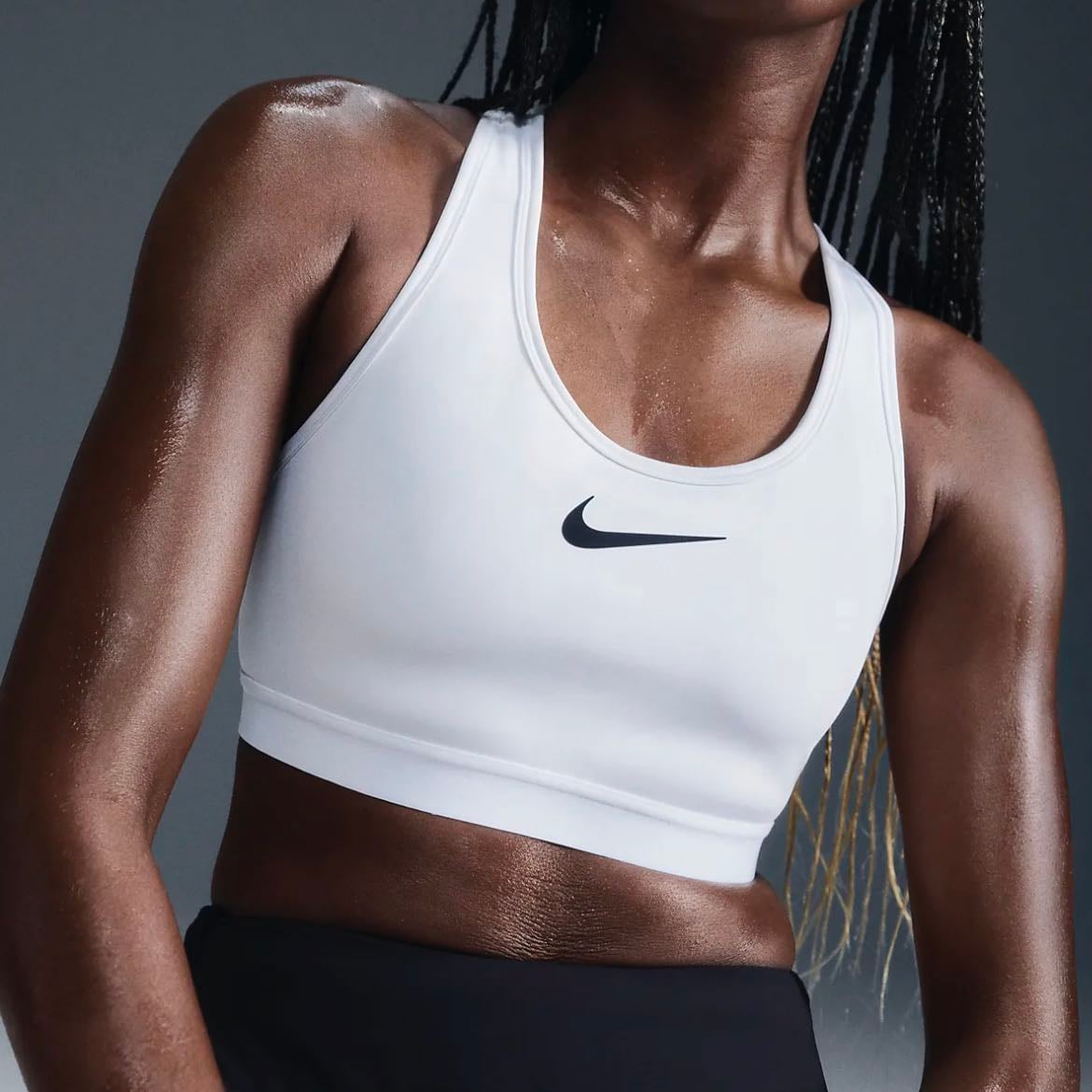 Nike Swoosh High Support - Sujetador deportivo regulable sin acolchado - Mujer