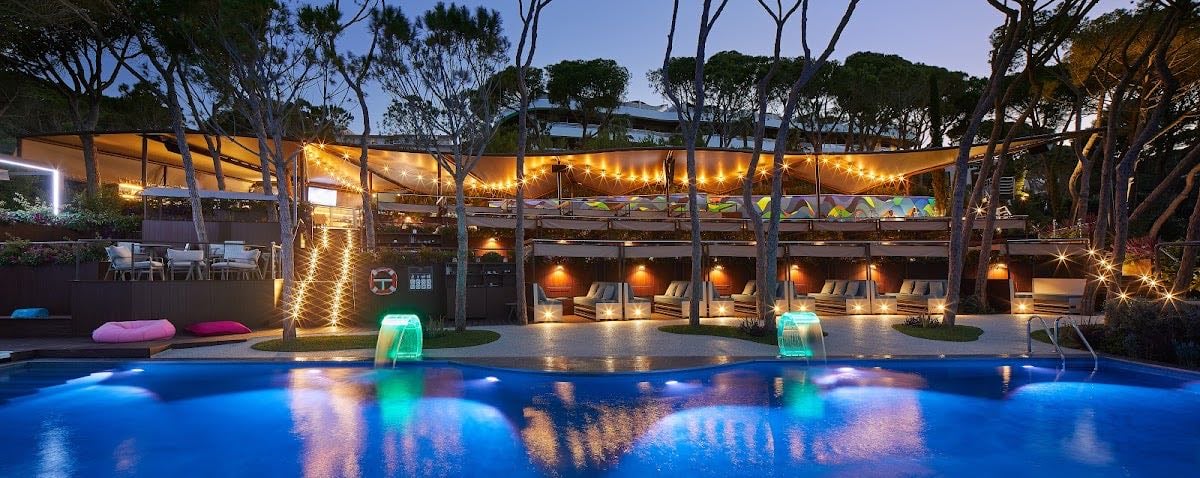 Alàbriga Hotel & Home Suites GL