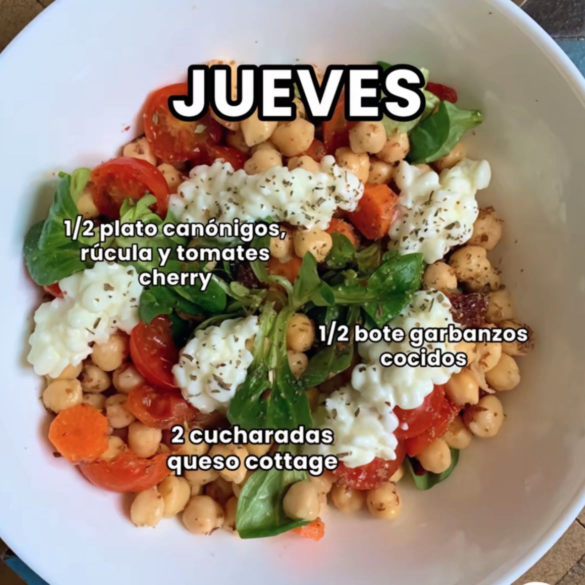 Garbanzos + queso cottage + zanahoria