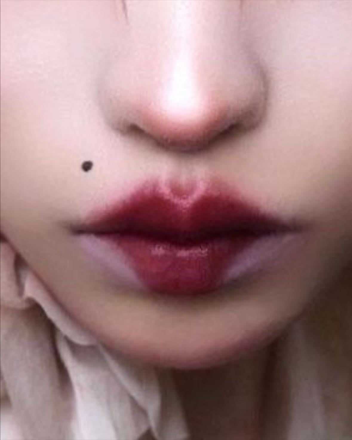 Weird lips shapes