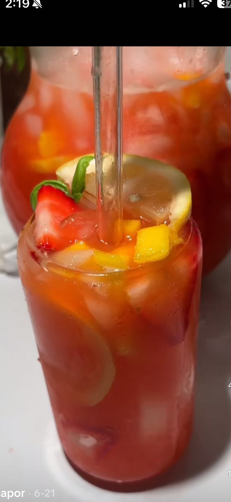 Strawberry Mango Lemonade