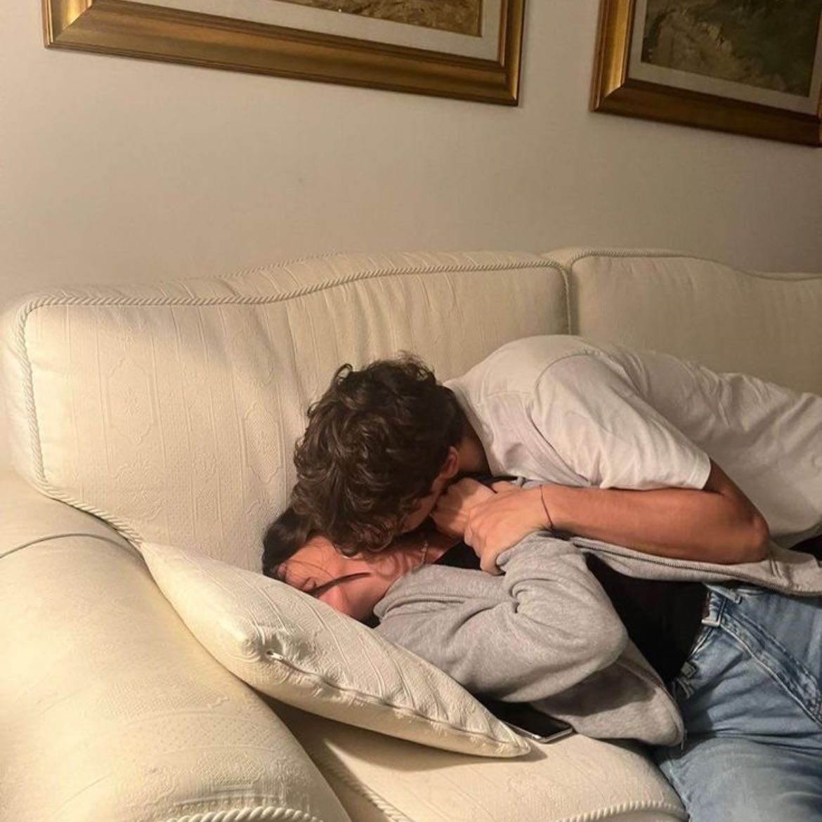Teenage love 🤍💌 - Tener una relación romántica bonita